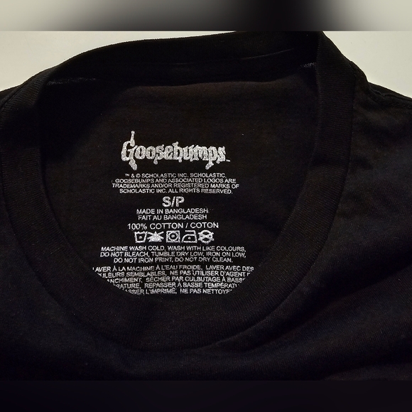 NWT Goosebumps Graphic Tee Size Small - Picture 3 of 3
